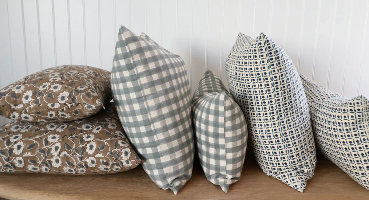 The Best Pillow Colors for Thanksgiving Decor Danielle Oakey Shop