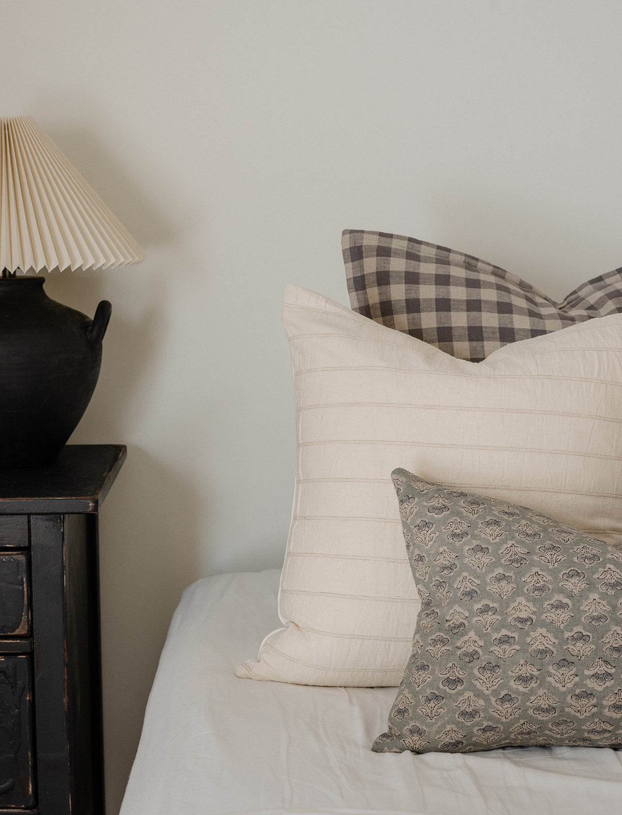 Harper Bed Pillow Combo