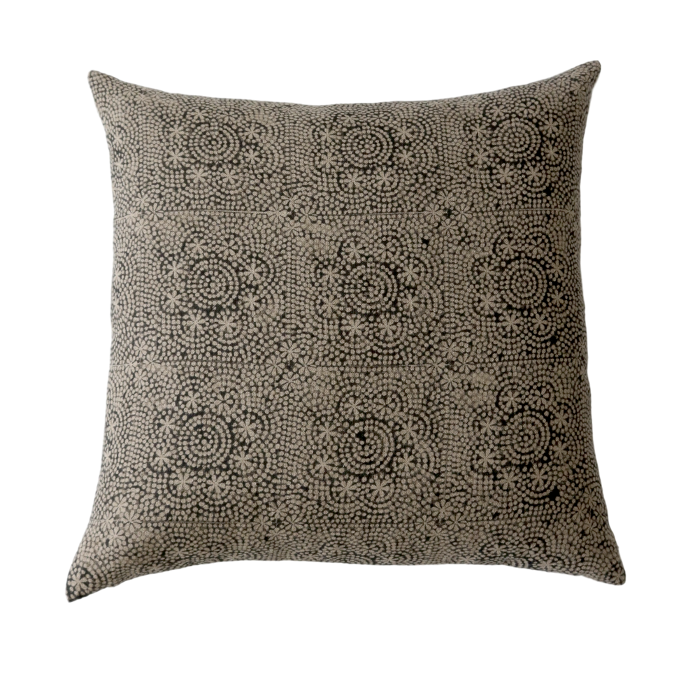 **DISCONTINUED** Arbor Noir Pillow Cover
