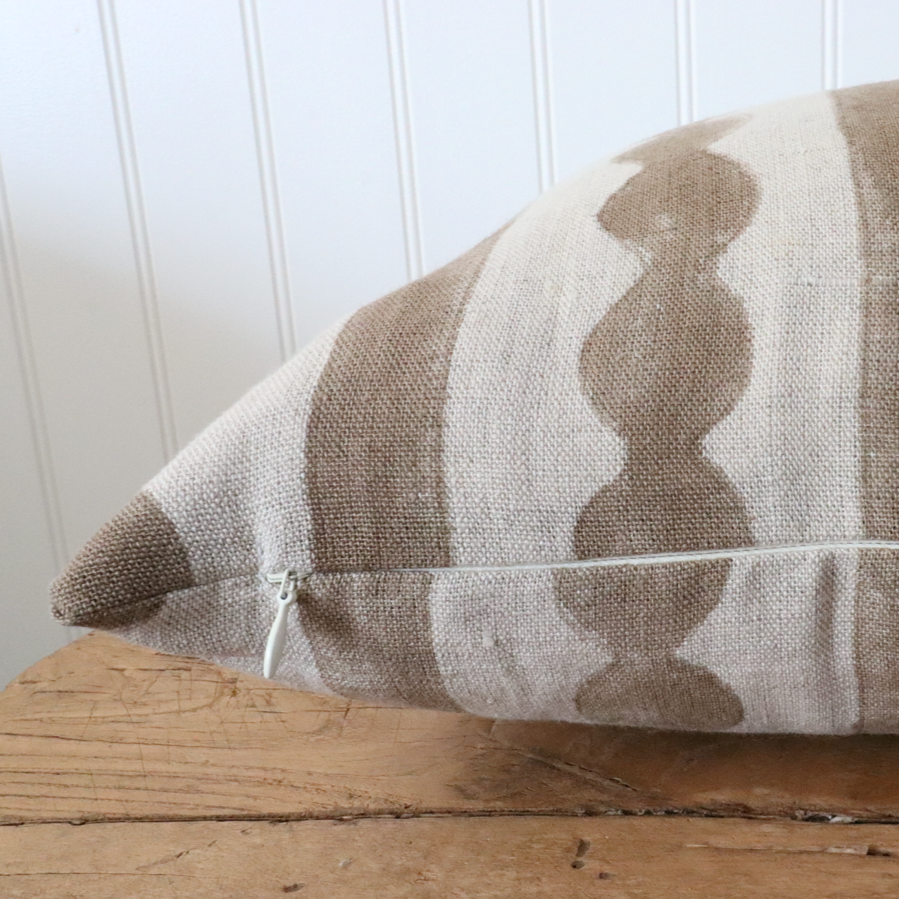 Griffin Pillow Cover