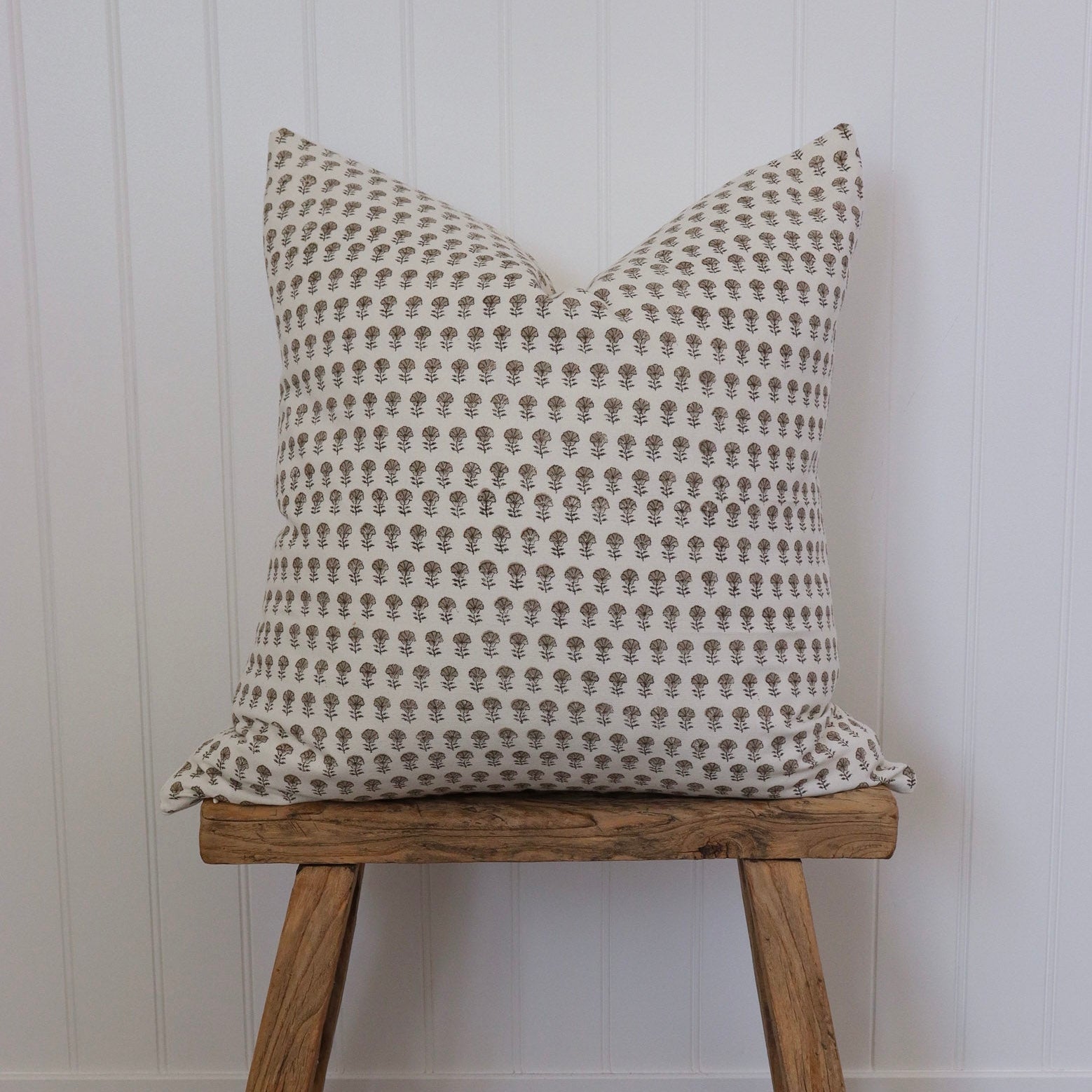 Willa Pillow Cover