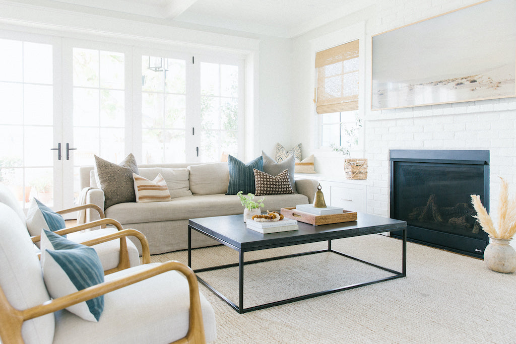 **DISCONTINUED** Arbor Noir Pillow Cover